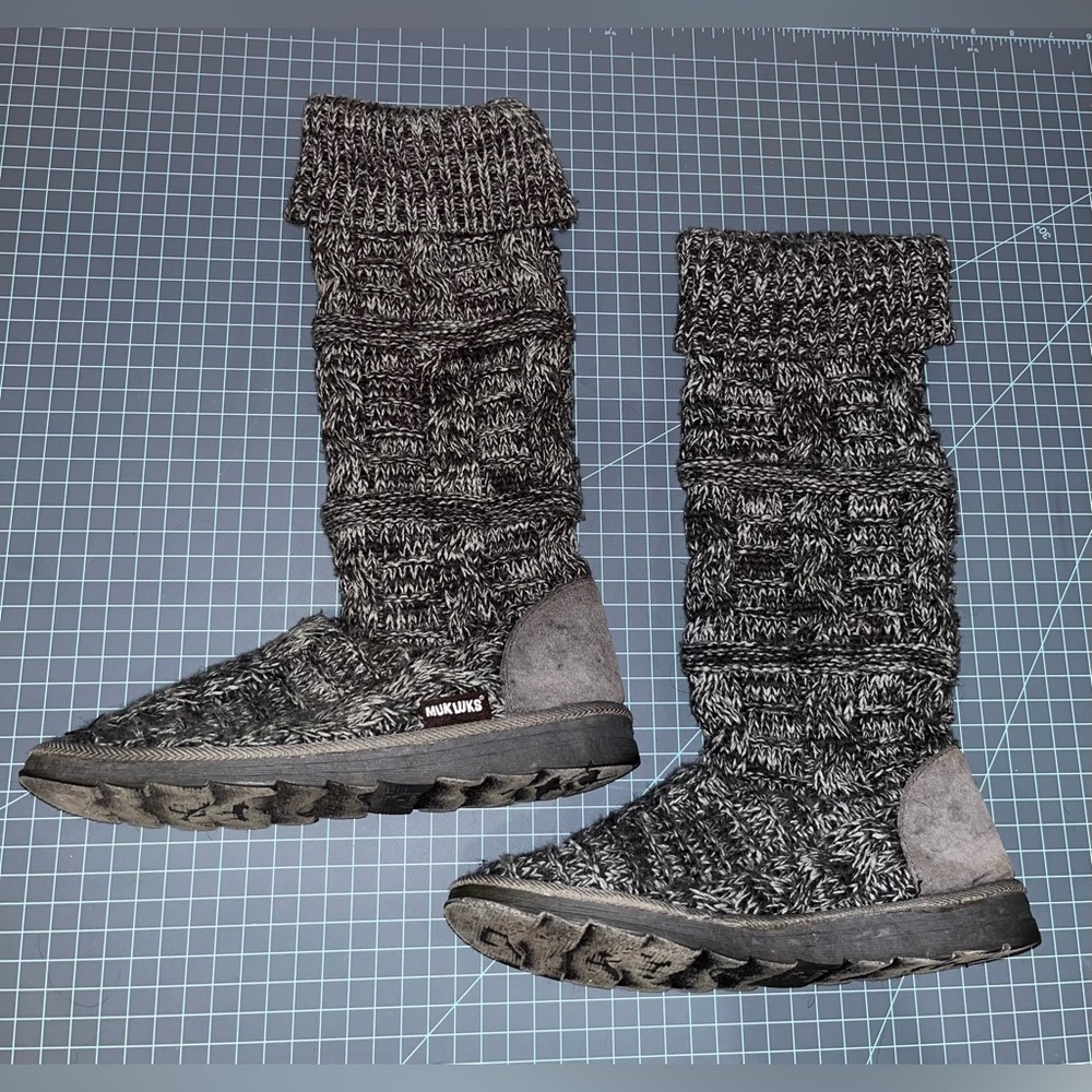 Muk Luks grey knit knee high boots women’s size 10